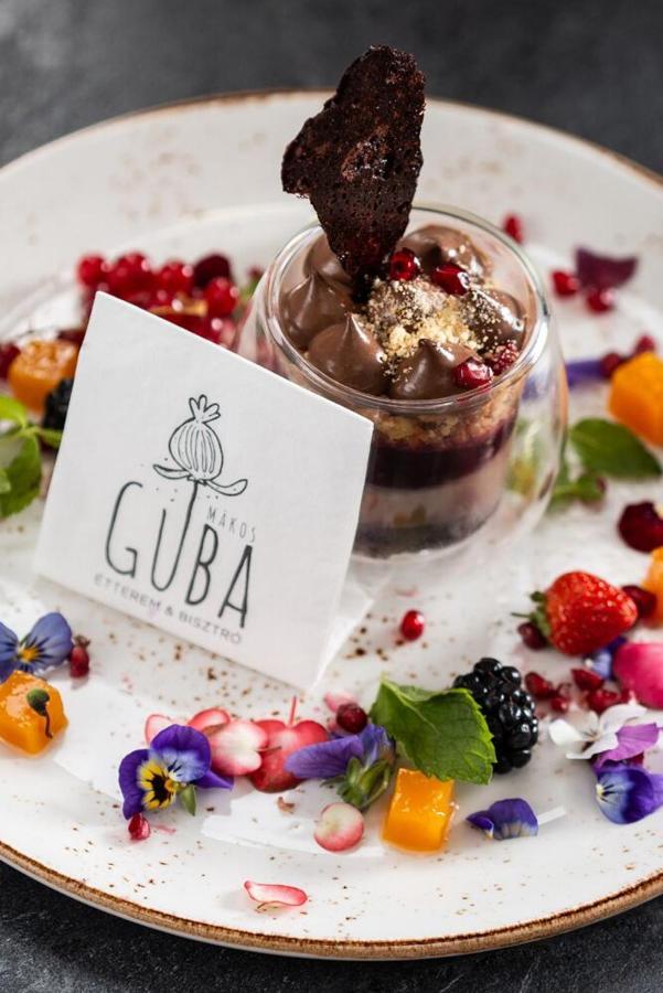Guba Vendeghaz Bed and Breakfast Győrújbarát Buitenkant foto