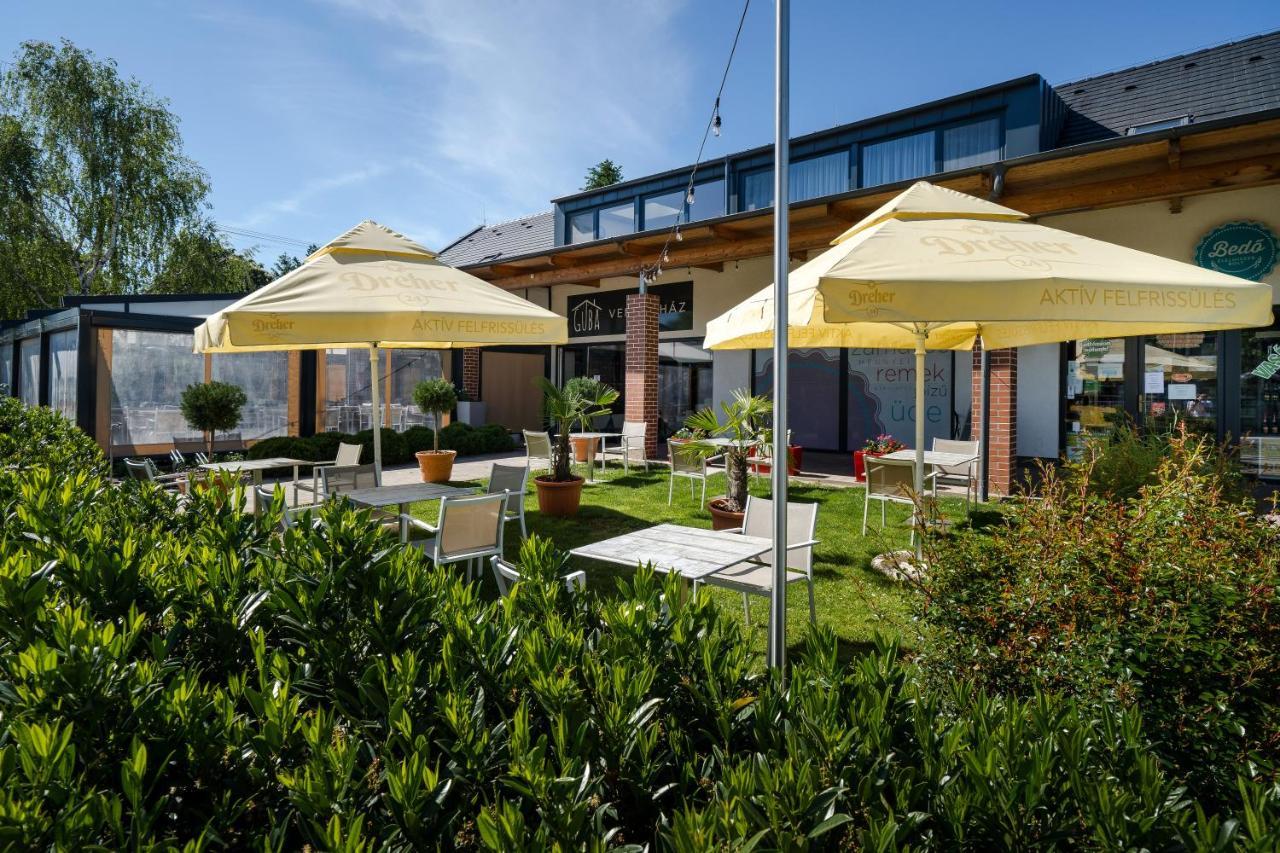 Guba Vendeghaz Bed and Breakfast Győrújbarát Buitenkant foto